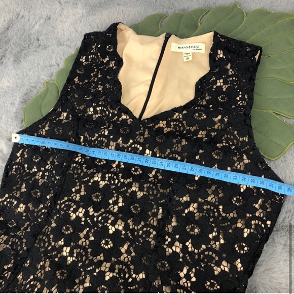 Monteau Black Lace Sleevless Peplum Top - Picture 8 of 8